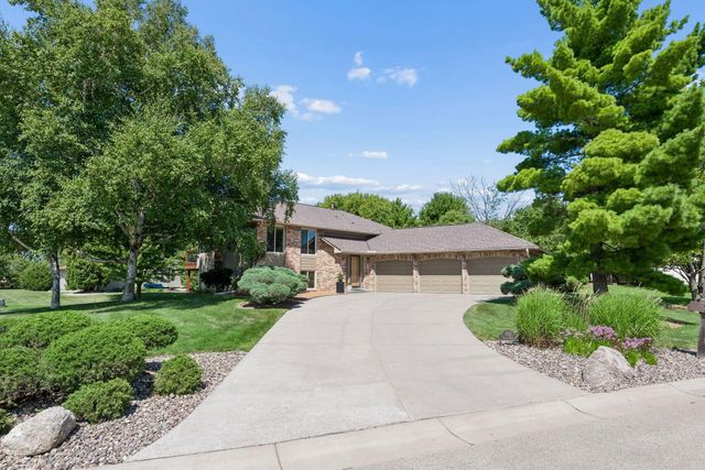 7011 Eagle Ridge, Eden Prairie, MN 55346