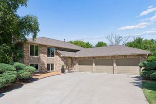 7011 Eagle Ridge, Eden Prairie, MN 55346