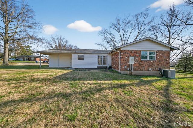 3937 Argonne Forest Drive, Florissant, MO 63034