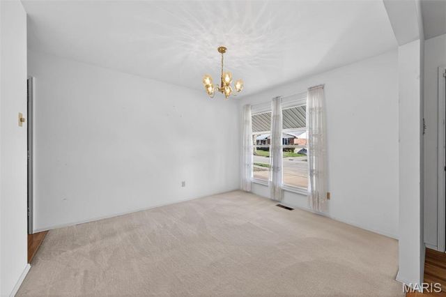 3937 Argonne Forest Drive, Florissant, MO 63034