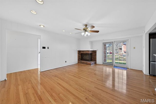 3937 Argonne Forest Drive, Florissant, MO 63034