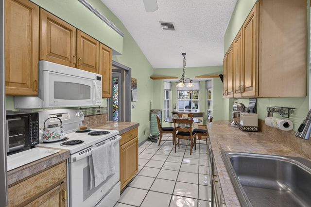 1480 Lake Breeze Drive, Wellington, FL 33414