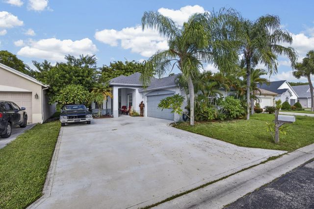 1480 Lake Breeze Drive, Wellington, FL 33414