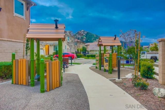 35309 Kinsky Way, Fallbrook, CA 92028