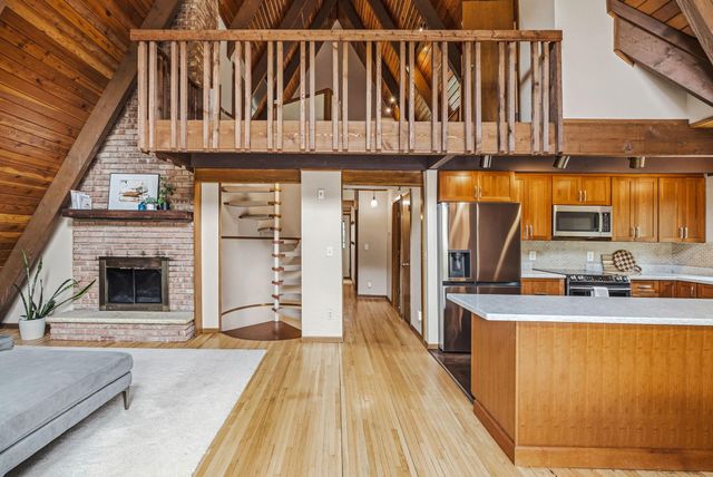 4540 Wood Duck Drive, Vadnais Heights, MN 55127