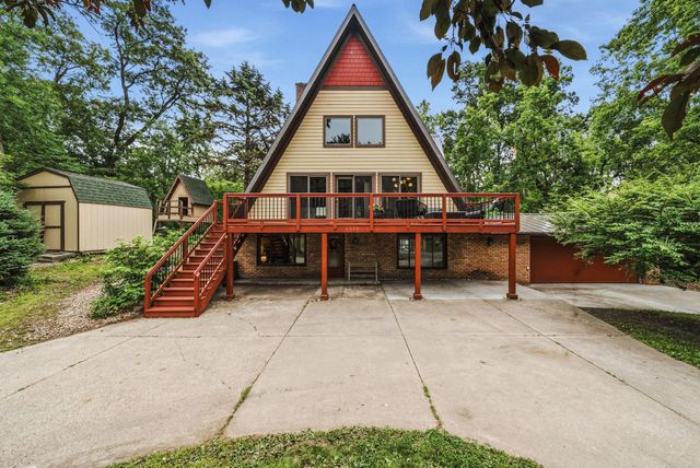 4540 Wood Duck Drive, Vadnais Heights, MN 55127