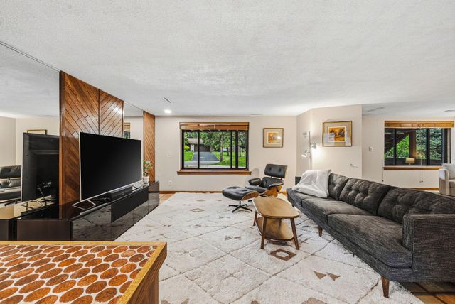 4540 Wood Duck Drive, Vadnais Heights, MN 55127