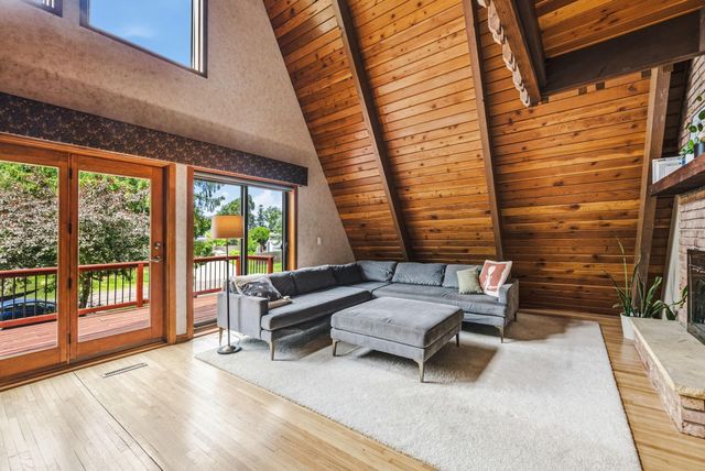 4540 Wood Duck Drive, Vadnais Heights, MN 55127