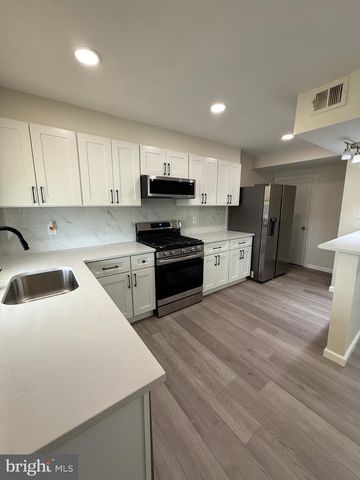 1610 BENNER ST, Philadelphia, PA 19149