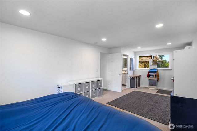 12802 SE 202 Place, Kent, WA 98031