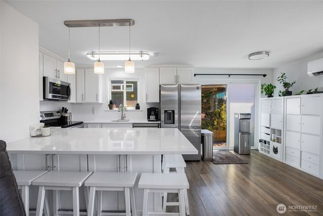 12802 SE 202 Place, Kent, WA 98031