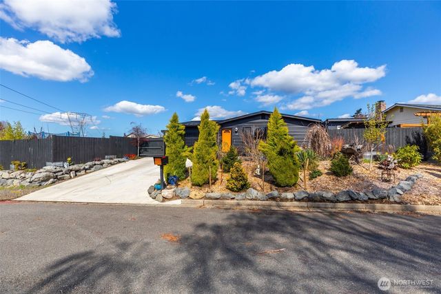 12802 SE 202 Place, Kent, WA 98031