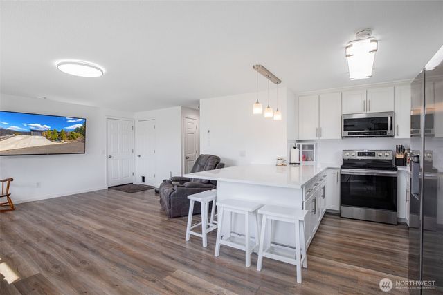 12802 SE 202 Place, Kent, WA 98031