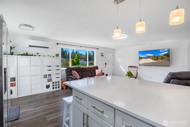 12802 SE 202 Place, Kent, WA 98031