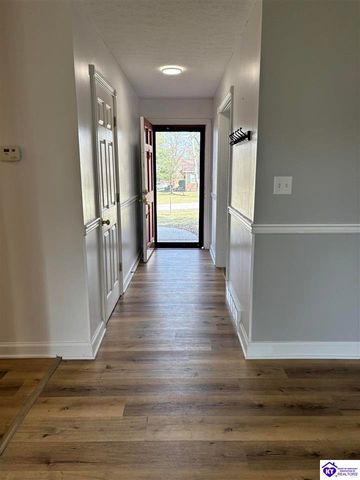 304 Derek Avenue, Elizabethtown, KY 42701