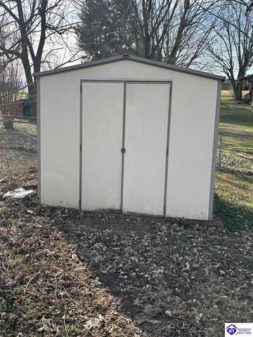 304 Derek Avenue, Elizabethtown, KY 42701