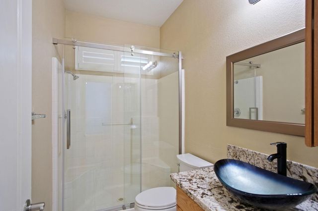 2303 Gallery Dr, Riverbank, CA 95367