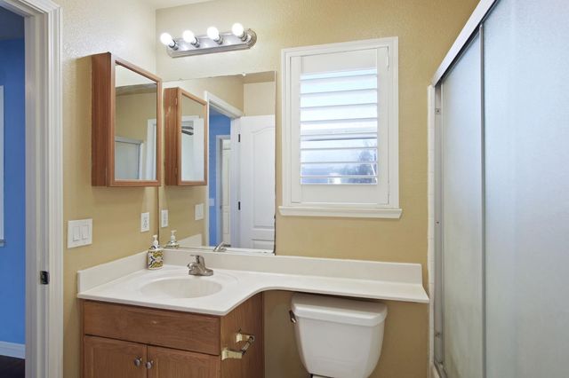 2303 Gallery Dr, Riverbank, CA 95367