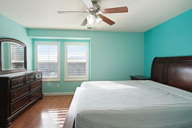 2303 Gallery Dr, Riverbank, CA 95367