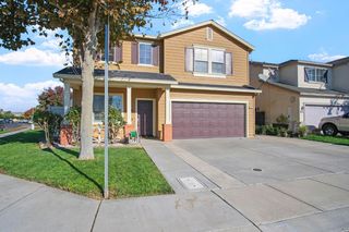 2303 Gallery Dr, Riverbank, CA 95367