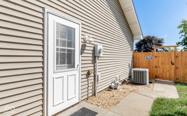 208 Springhill, Seymour, IN 47274