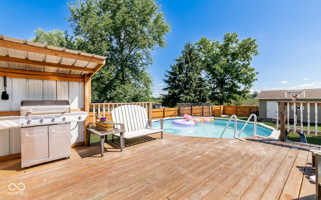 208 Springhill, Seymour, IN 47274