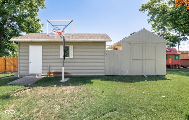 208 Springhill, Seymour, IN 47274