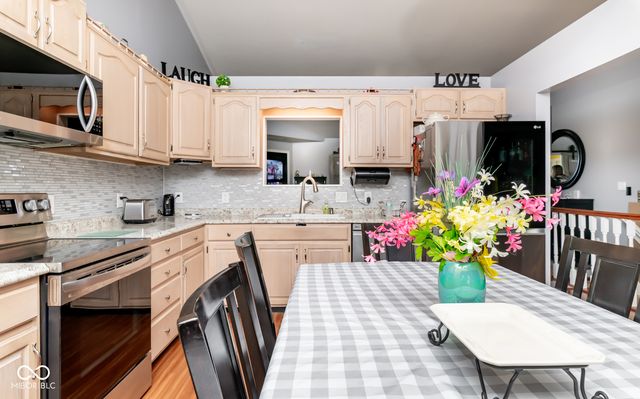 208 Springhill, Seymour, IN 47274