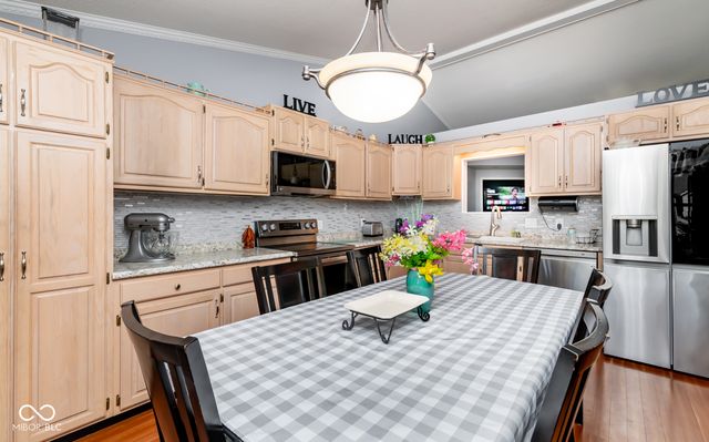 208 Springhill, Seymour, IN 47274