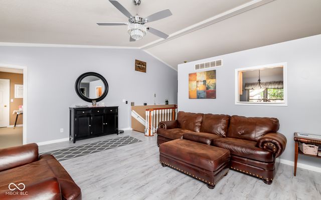 208 Springhill, Seymour, IN 47274