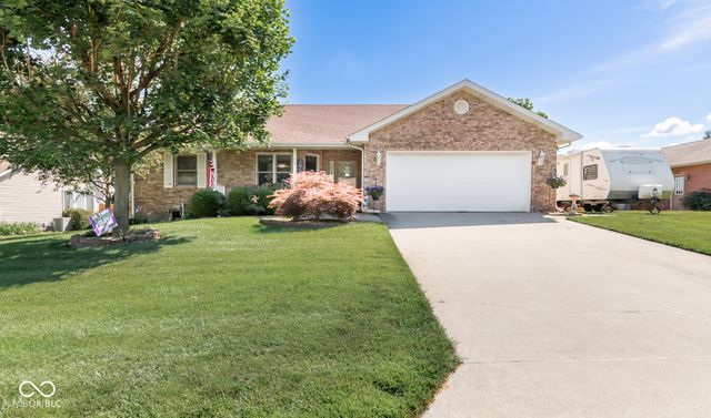 208 Springhill, Seymour, IN 47274