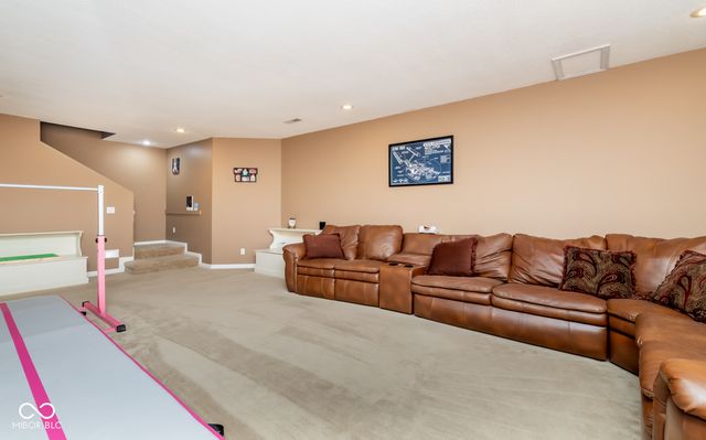 208 Springhill, Seymour, IN 47274