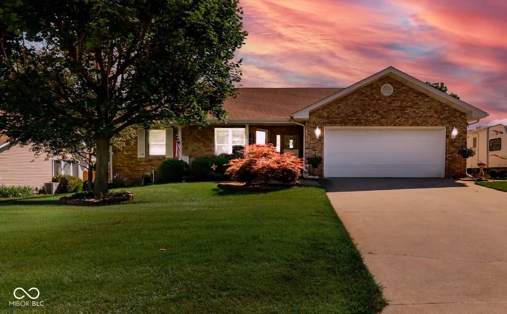 208 Springhill, Seymour, IN 47274