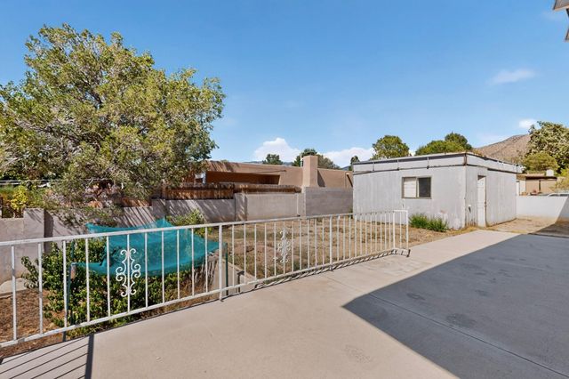 2433 Paisano Street NE, Albuquerque, NM 87112
