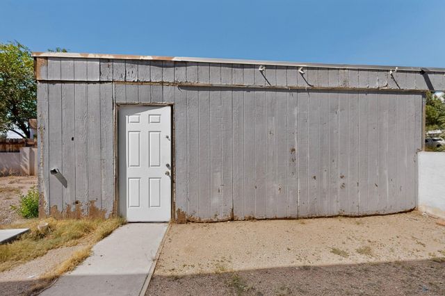 2433 Paisano Street NE, Albuquerque, NM 87112