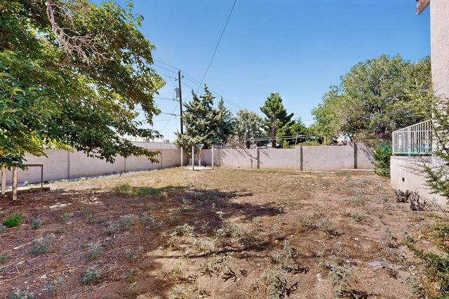 2433 Paisano Street NE, Albuquerque, NM 87112