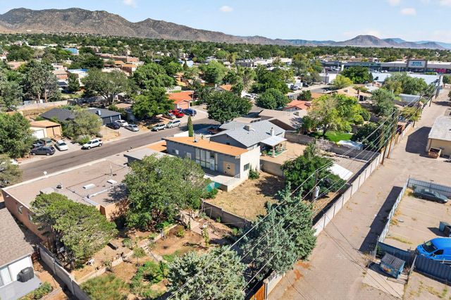 2433 Paisano Street NE, Albuquerque, NM 87112
