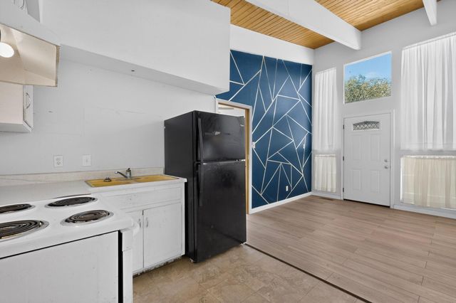 2433 Paisano Street NE, Albuquerque, NM 87112