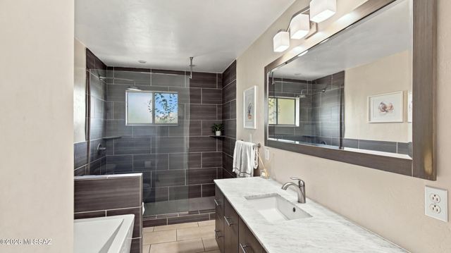 5945 E Baker Street, Tucson, AZ 85711