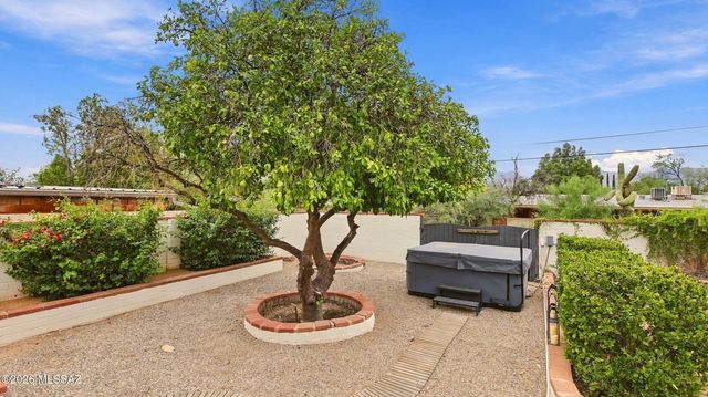 5945 E Baker Street, Tucson, AZ 85711