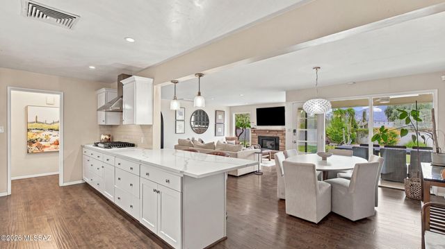 5945 E Baker Street, Tucson, AZ 85711