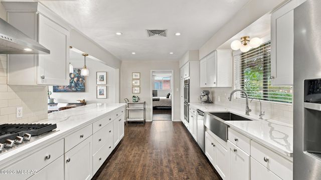 5945 E Baker Street, Tucson, AZ 85711