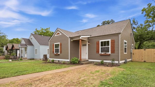 2202 Chamberlain Avenue, Chattanooga, TN 37404