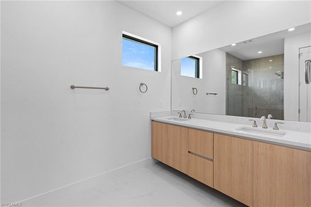 3920 SW 20th PL, Cape Coral, FL 33914