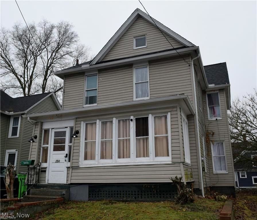 284 3rd Street NW, Barberton, OH 44203
