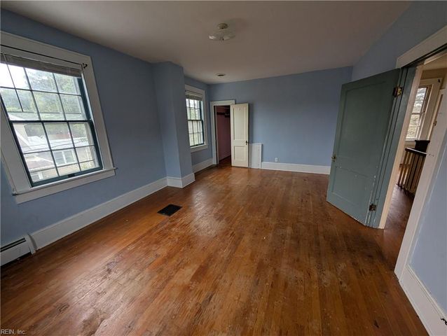 29 N Court ST, Windsor, VA 23487