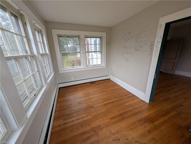 29 N Court ST, Windsor, VA 23487