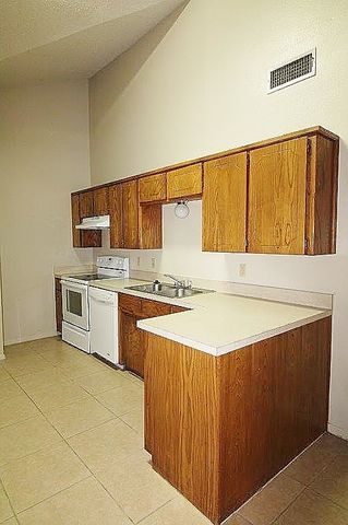 1110 Curtis Drive, Weatherford, TX 76086