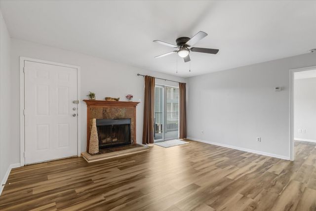 18617 Egret Bay Boulevard 1107, Webster, TX 77058