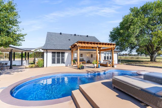 10638 County Road 1016, Burleson, TX 76028